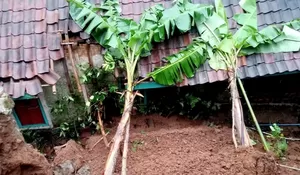 8 Rumah Rusak Akibat Longsor, Pemkab Cianjur Akan Relokasi