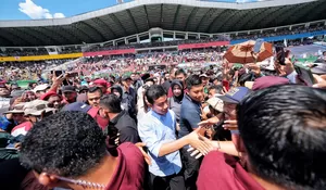 Datang ke Ulang Tahun SPSI Sidoarjo, Gibran Tekankan Berpihak Pada Buruh dan Pekerja