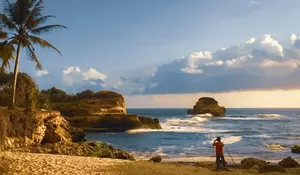 Bisa Ditempuh Pakai Motor dari Bogor, Yuk Nikmati Keindahan Pantai Solokan Saat, Hidden Gem di Sukabumi yang Masih Sepi, HTM-nya Gratis Lho!