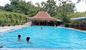 Cukup Bayar Rp10 Ribu Bisa Rasakan Segarnya Air Alami Tanpa Kaporit di Kolam Renang Jeruksawit Karanganyar, Cuman 20 Menit dari Kota Solo Loh!