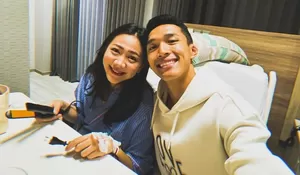 Tulis Pesan Haru, Jonatan Christie dan Shanju Eks JKT48 Dikaruniai Anak Pertama