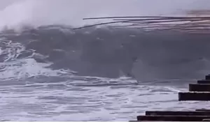 71 Nelayan Terjebak di Dermaga Tegalbuleud Sukabumi, 3 Orang Hilang