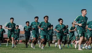 Pelatih Persebaya Cadangkan Runner-up Top Skor BRI Liga 1 Musim Lalu, Berharap Semua Pemain Keluarkan Permainan Terbaik