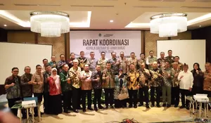 Dipimpin Pj Gubernur Jabar, Pj Bupati Bogor dan Seluruh Bupati dan Walikota se Jawa Barat Ikuti Kegiatan Rakor di Karawang