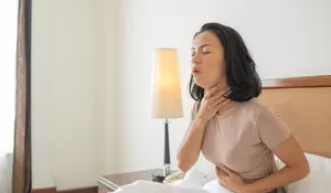 Benarkah Minum Es Dapat Menyebabkan Radang Tenggorokan? Begini Fakta dan Penjelasan Lengkapnya