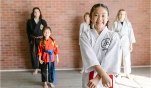 6 Manfaat Bela Diri bagi Anak yang Wajib Diketahui, Lebih dari Sekadar Gerakan Fisik Lho Ma!