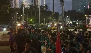 Masih Berlangsung, Mahasiswa Jabodetabek Gelar Aksi Tolak Kenaikan PPN 12 Persen di Kawasan Patung Kuda