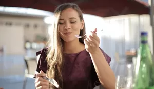 Bolehkah Ibu Hamil Makan Mi Instan? Ini Kandungan Mi Instan yang Perlu Diwaspadai