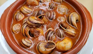 Bolehkah Seorang Muslim Memakan Bekicot? Apakah Hukumnya Halal? Ini Kata Gus Baha