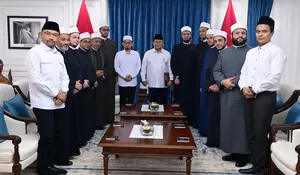 Buka Puasa Bersama Prabowo, Ustaz Adi Hidayat Sebut Indonesia Bisa Bercontoh Pada Madinah Wujudkan Indonesia Emas 2045