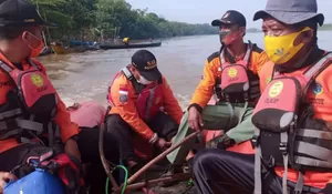 Basarnas Kerahkan 9 Kapal SAR, Cari Penumpang KMP Tunu Pratama Jaya yang Tenggelam di Selat Bali