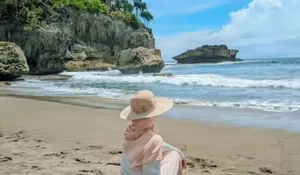 Eksplorasi Keindahan Pantai Madasari, Surga Tersembunyi di Pangandaran dengan Pesona Alam Menenangkan