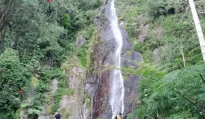 Surga Tersembunyi di Jonggol, Curug Cibeureum Cocok Untuk Berkemah hingga Ngopi Santuy