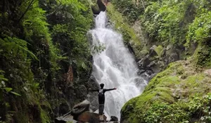 Camping Anti Ribet! Modal Rp50 Ribu Bisa Staycation dengan Bonus View 2 Curug di Bogor