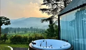Serasa di Luar Negeri! Di Puncak Bogor Ada Penginapan dengan Private Jacuzzi, Cocok Banget Buat Honeymoon Pasutri Baru