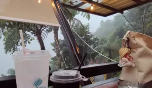 Capek Nanjak Terbayar, Kafe Bukit Manik Indonesia Punya View Sekelas Puncak