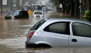 Apa yang Harus Dilakukan Jika Mobil Listrik Terendam Banjir? Ini Prosedur Aman Penanganannya