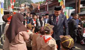 Bupati Bogor Wajibkan Ayah Ambil Rapor Anak, Dorong Peran Keluarga Hadapi Fenomena Fatherless