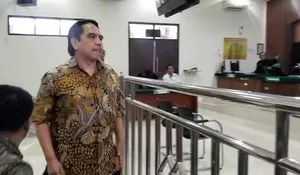 PDIP Gugat Ade Armando Rp 200 Miliar, Dianggap Turunkan Elektabilitas Partai 