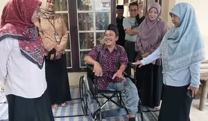 Pemkot Depok Sambut Hari Disabilitas Internasional, Berikan Kursi Roda Kepada Disabilitas Asal Tapos