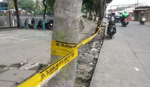 Larang Pedagang Jualan di Situ Cilodong,  Satpol PP Kota Depok Pasang Garis Polisi di Bantaran Situ Cilodong