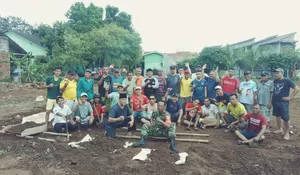 Lihat Lapangan Sepak Bola Warga RW6 Ratujaya : Wujud Kebanggaan Warga, Tempat Pelampiasan Hobi