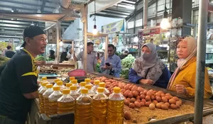 Harga Bahan Pokok di Sukatani Depok Meroket, Minyak Goreng Capai Rp19 Ribu per Liter