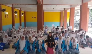 Academic Writing 2024 di SMK Madya Depok