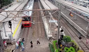 Kemenhub Ancang-ancang Naikan Tarif KRL Jabodetabek