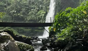 Berada di Kawasan Taman Nasional Gunung Gede Pangrago, Inilah Curug Sawer dengan Keindahan yang Menakjubkan