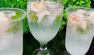 Lychee Squash Ala Cafe, Gampang Banget Buatnya Tinggal Cemplang-cemplung, Buka Puasa Dijamin Langsung Seger Lagi Setelah Minum ini!