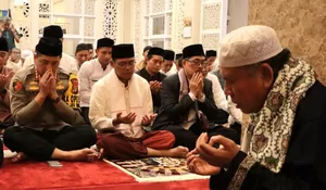 Salat Tarawih Keliling di Masjid Baiturrahman Jatijajar : Ini Pesan Wakil Walikota Depok Imam Budi Hartono