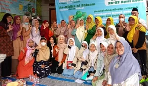 Ar-Rida Al Salaam Depok Ajarkan Warga Sulap Minyak Jelantah jadi Sabun