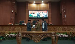 Pemkot Depok bersama DPRD Resmikan 5 Raperda Jadi Perda