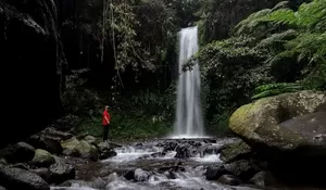 Cuman Bayar Rp10 Ribu Aja Udah Bisa Nikmati Kesegaran Air Terjun di Subang Ini! Dijamin Pas Buat Healing