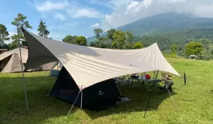 Areanya Luas, Suasana Sejuk Ditambah Viewnya Keren dari Pegunungan Hingga City Light Membuat Tempat Camping Ini Bikin Candu