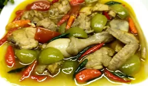 Resep Sederhana Garam Asem Ayam Tanpa Santan Ini Dijamin Buat Ketagian dengan Perpaduan Rasa Pedas, Asam dan Segar!