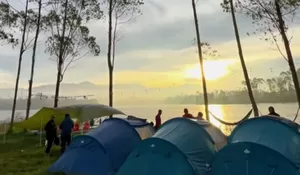 Tempat Camping Anti Mainstream! Bisa Camping di Tengah Danau View 360 Derajat yang Kece, Serasa Berlibur di Private Island