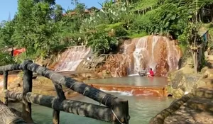 Sudah Tau Belum? Ada Tempat Camping di Bandung yang Menawarkan Pemandian Air Panas Alami, Dijamin Langsung Pengen Berendam Deh