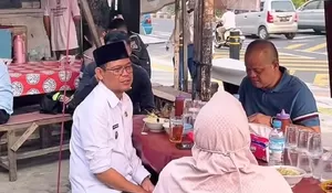Merakyat, Wakil Walikota Depok Imam Budi Hartono Tampung Aspirasi Warga Sambil Sarapan
