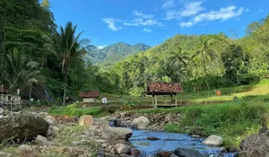 Langsung Disuguhi Pemandangan Persawahan dan Sungai Membuat Tempat Wisata Sumedang Ini Rasanya Kayak di Bali!