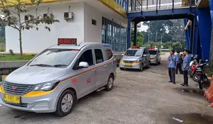 Menjajal Berbagai Fasilitas Angkot AC di Depok, Dilengkapi Panic Button hingga CCTV 