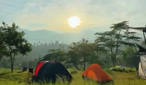 Fasilitas Tempat Ini Lengkap dan Cocok Buat Healing, Ada Area Camping, Glamping Hingga Kolam Renang yang View Pegunungan Indah!