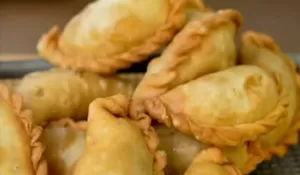 Ternyata Begini Membuat Kulit Pastel Super Renyah! Ayo Coba Resep Buatnya di Sini