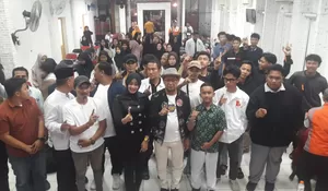 Keren Banget! Imam Budi Hartono dan Ririn Farabi Arafiq Siap Hadirkan Bus Sekolah Gratis Bagi Pelajar Depok