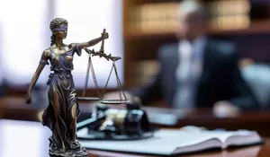 Mencegah Praktik Makelar Kasus dari Advokat Gadungan Demi Terciptanya Officium Nobile