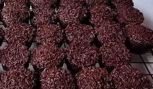 Cuman 1 Telur Bisa Dibuat Ide Jualan yang Enak dan Ekonomis, Ayo Coba Buat Brownies Mini Kukus Meses!