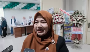 Dewan PKS Kota Depok, Hj Nuryuliani Komitmen Dorong Kesejahteran Guru 