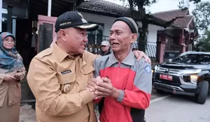 Pemkot Depok Kumpulkan Rp90 Juta Buat Bencana Sukabumi : Walikota Sambangi Para Pengungsi di Desa Mekarsari