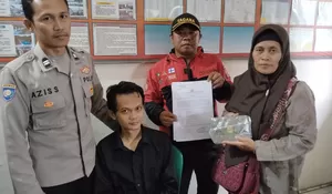 Pekerja Sosial di Cimanggis Depok Jemput ODGJ yang Tersasar Sampai ke Sukabumi, Ternyata Idap Penyakit Ini